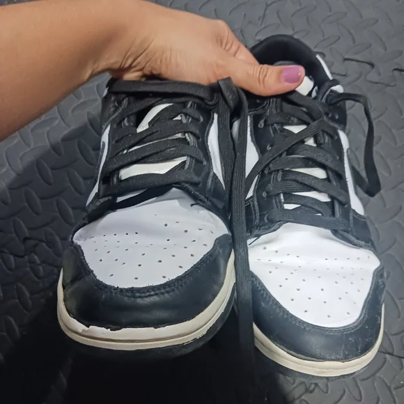 Nike Dunk Panda Men Sneakers - Picture 8 of 16